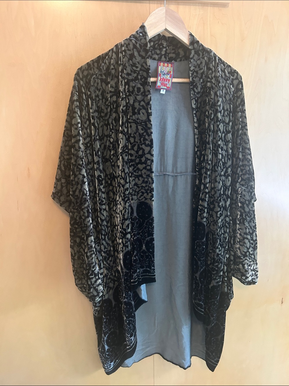 Johnny Was Black and Gray Velvet Open Front kimono style cardigan